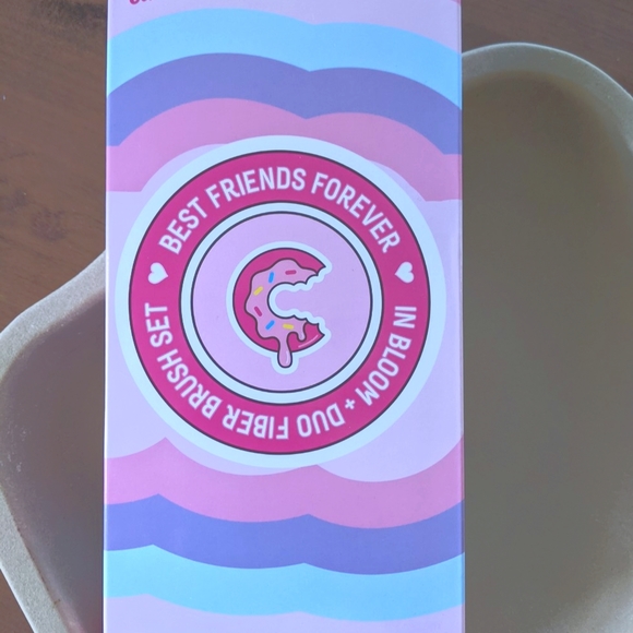 Half Caked In Bloom Blush and Duo Fiber Brush Set in shade Freshly Squeezed - Picture 8 of 12